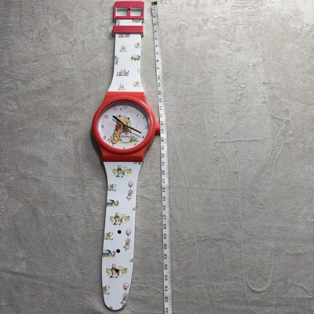 Disney Winnie the Pooh Wall Clock Analog Battery Powered Multicolor Plastic 36